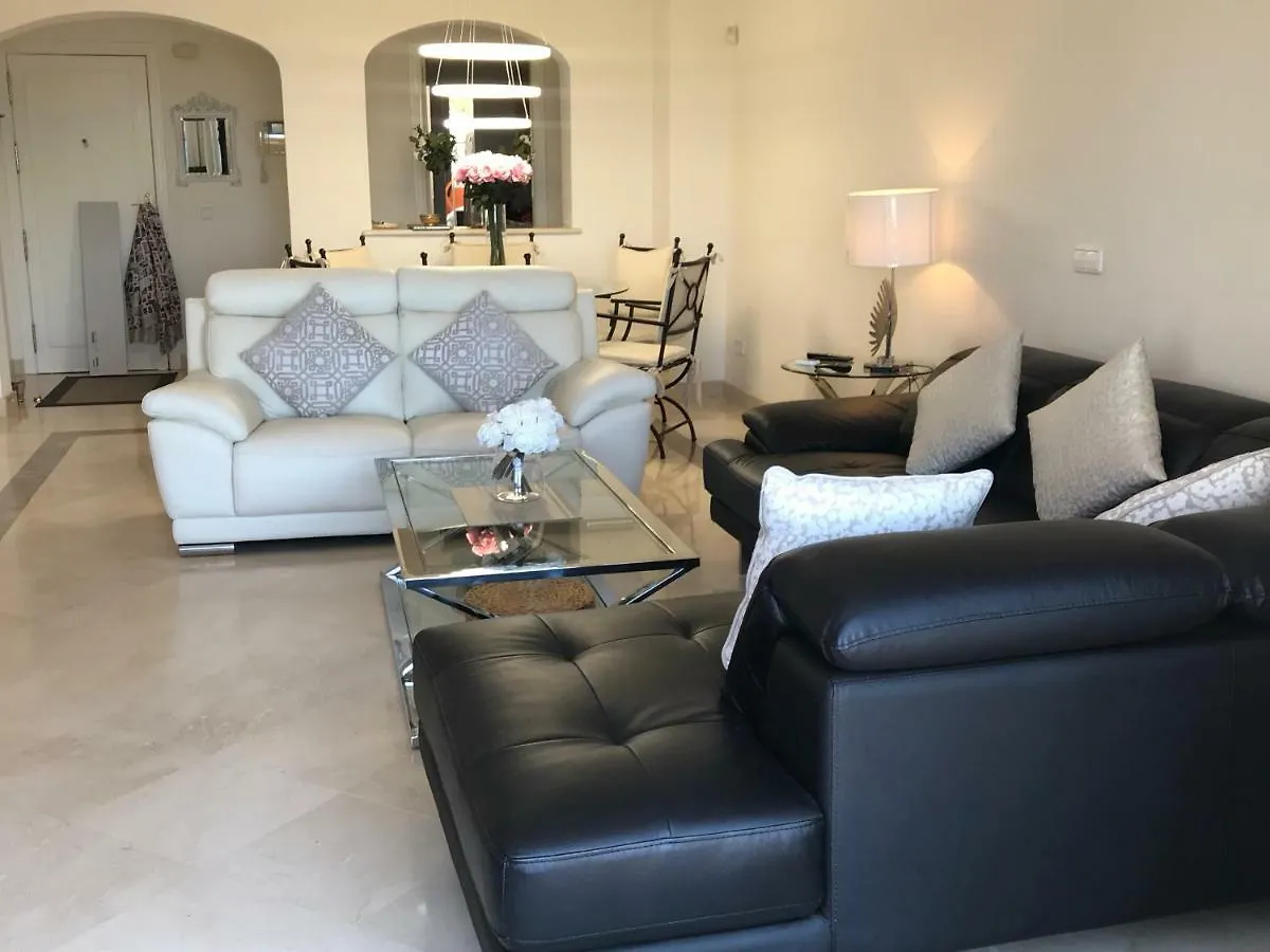 Penthouse Karina Los Arqueros Benahavis 0*,  Spain