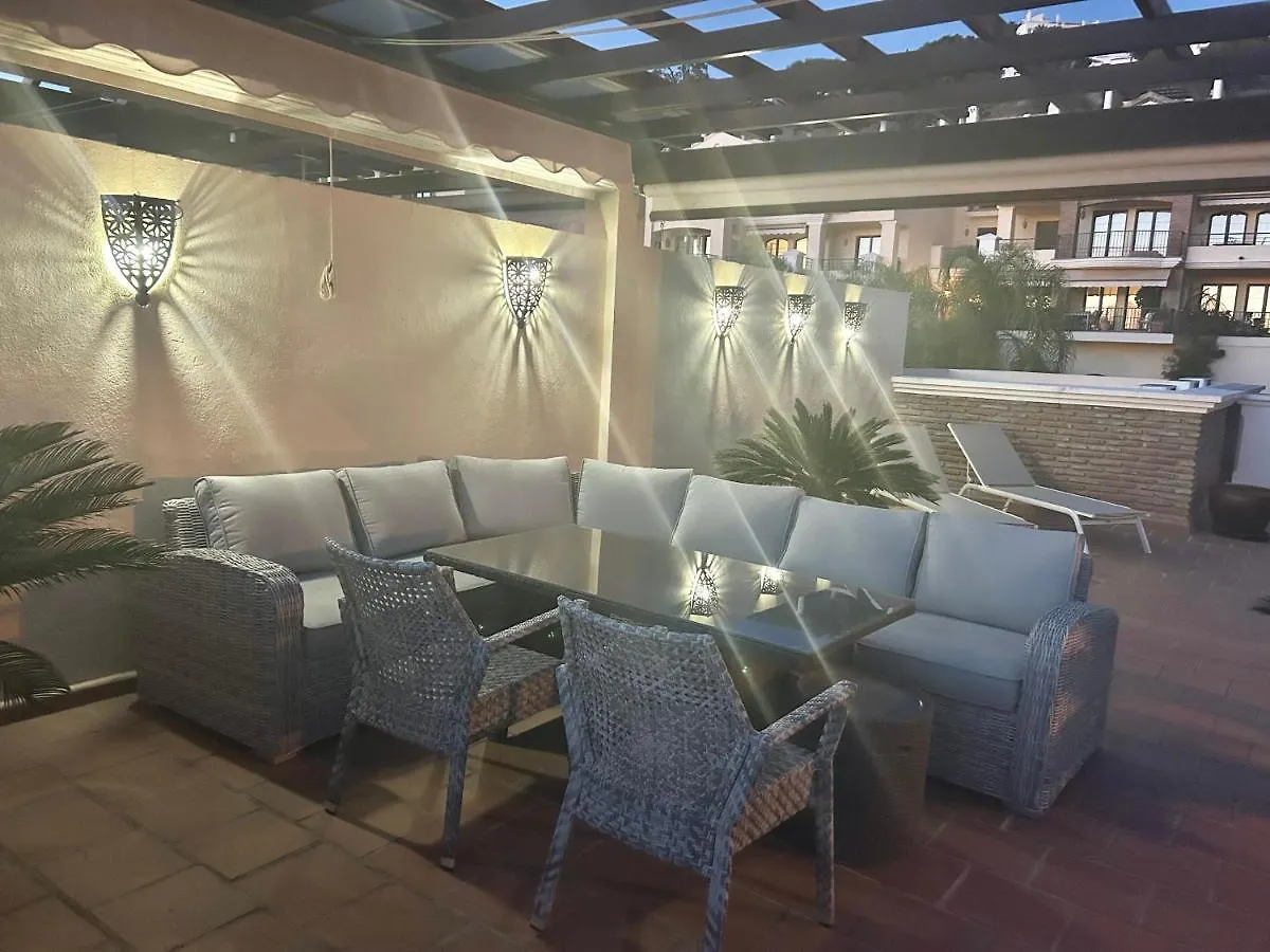 Apartment Penthouse Karina Los Arqueros Benahavis